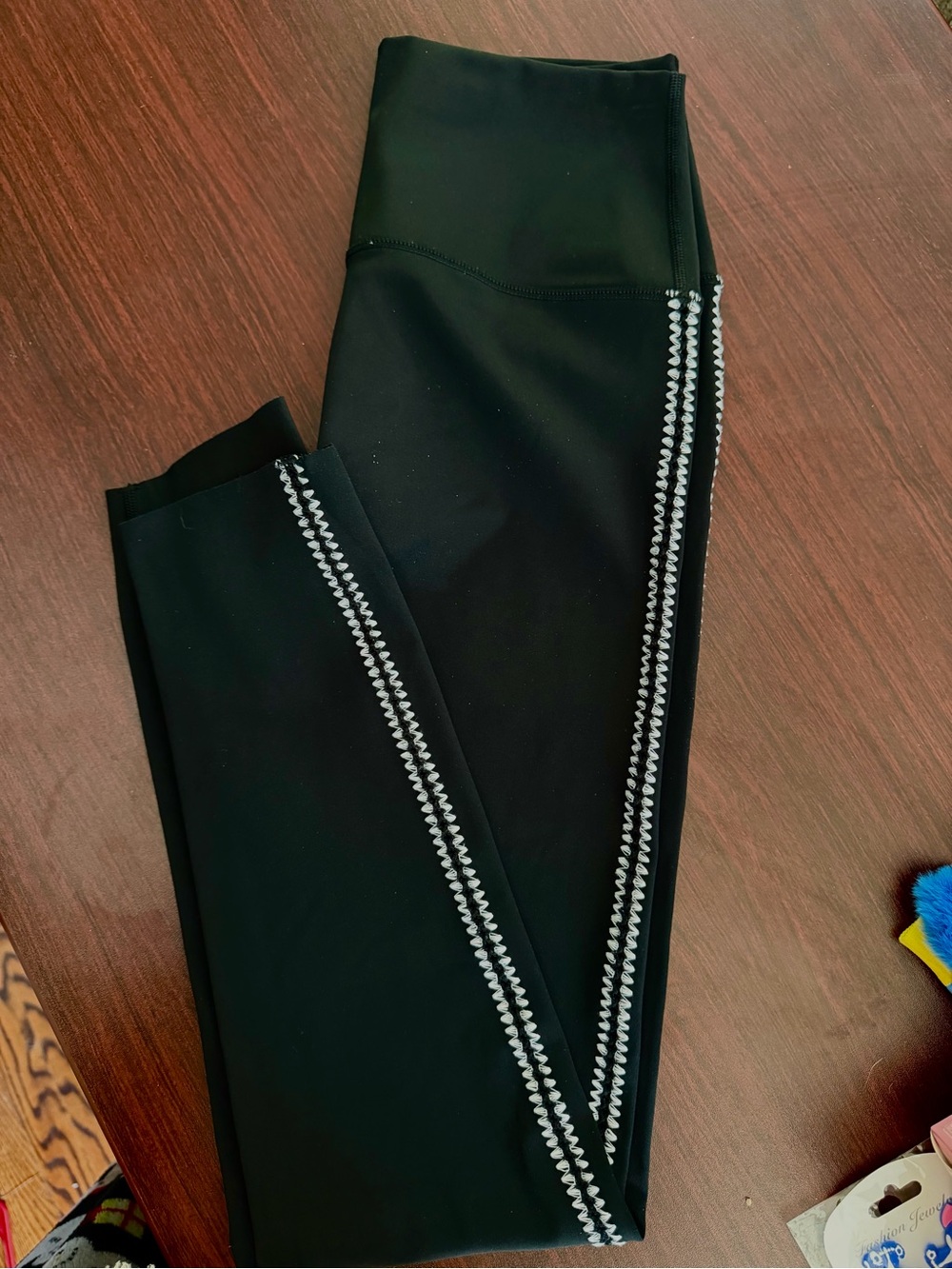 Offline by Aerie Goals Crochet Insert Leggings in Black Size M, NWOT